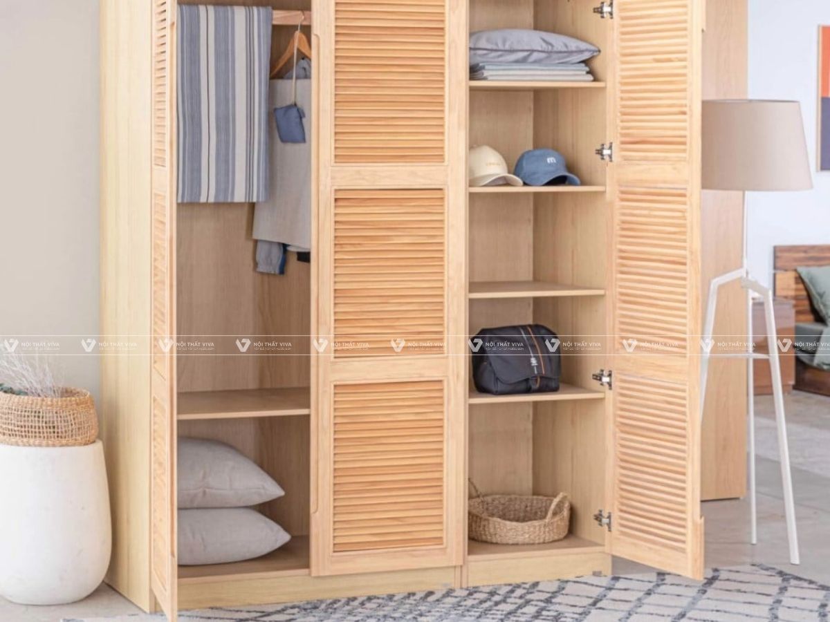 Có nên mua tủ quần áo gỗ cao su? Ưu điểm & kinh nghiệm chọn mua