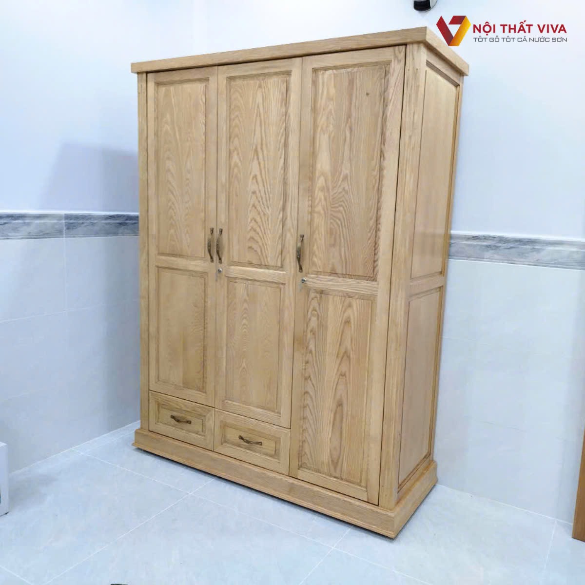 Giá tủ quần áo gỗ tự nhiên bao nhiêu? Báo giá theo mẫu & kích thước