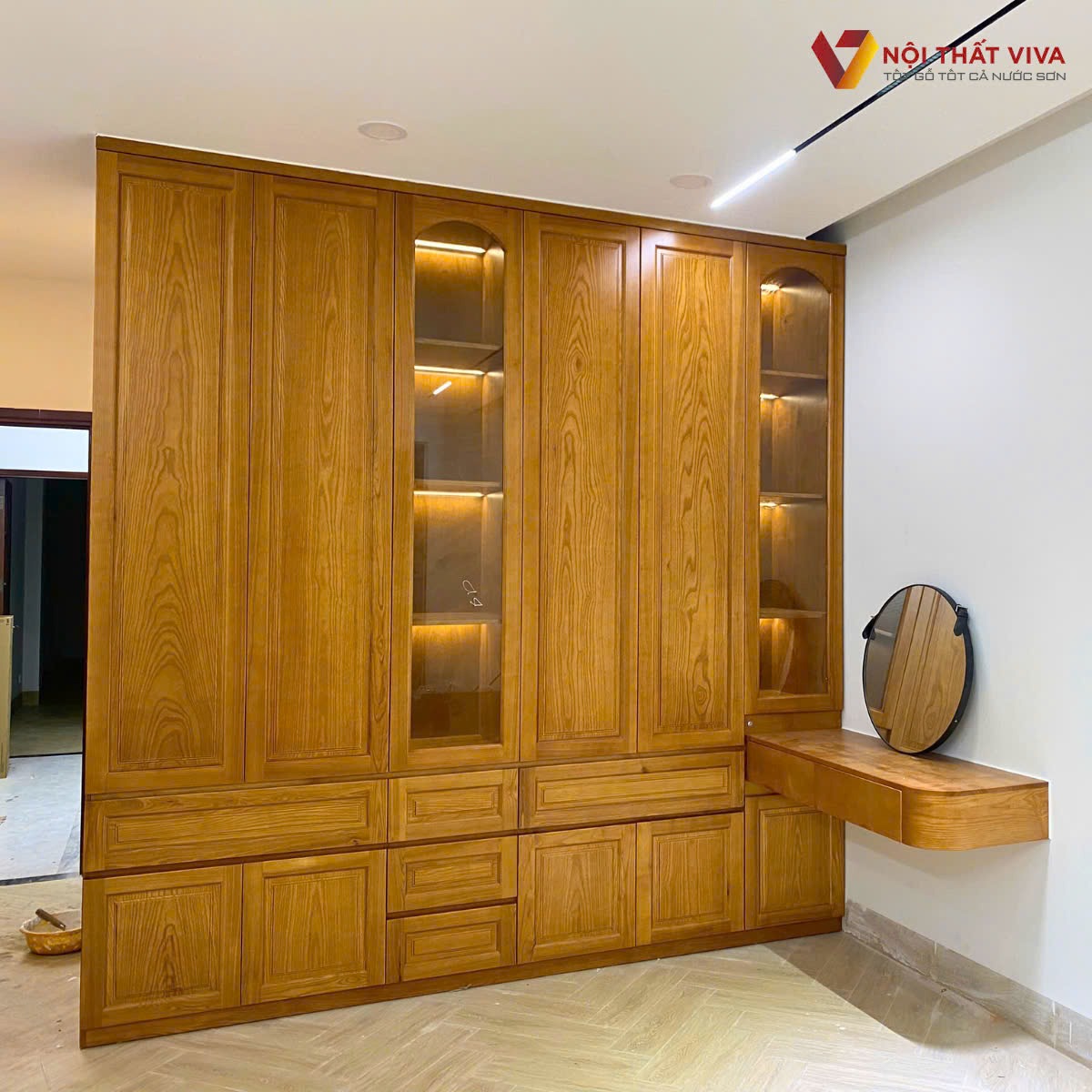 Giá tủ quần áo gỗ tự nhiên bao nhiêu? Báo giá theo mẫu & kích thước