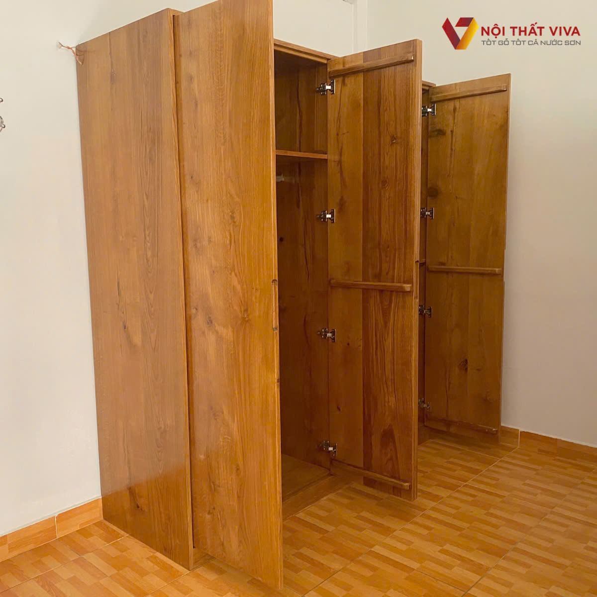 Giá tủ quần áo gỗ tự nhiên bao nhiêu? Báo giá theo mẫu & kích thước