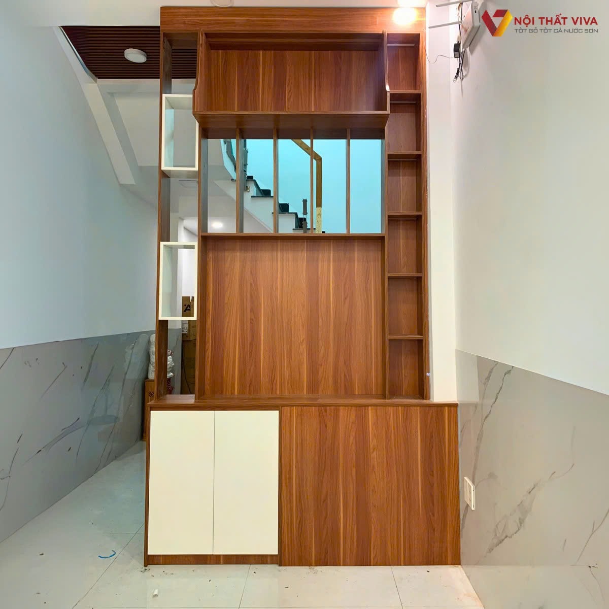 Kệ tivi th&ocirc;ng minh c&oacute; ưu điểm g&igrave;? C&aacute;c mẫu đẹp, đa năng được ưa chuộng 