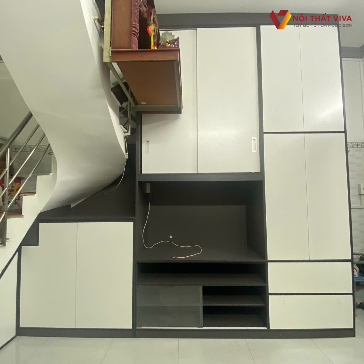 Kệ tivi th&ocirc;ng minh c&oacute; ưu điểm g&igrave;? C&aacute;c mẫu đẹp, đa năng được ưa chuộng 