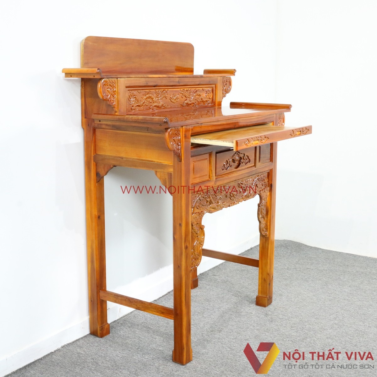 Mẫu b&agrave;n thờ gia ti&ecirc;n đẹp & c&aacute;ch bố tr&iacute; kh&ocirc;ng gian thờ c&uacute;ng trang nghi&ecirc;m