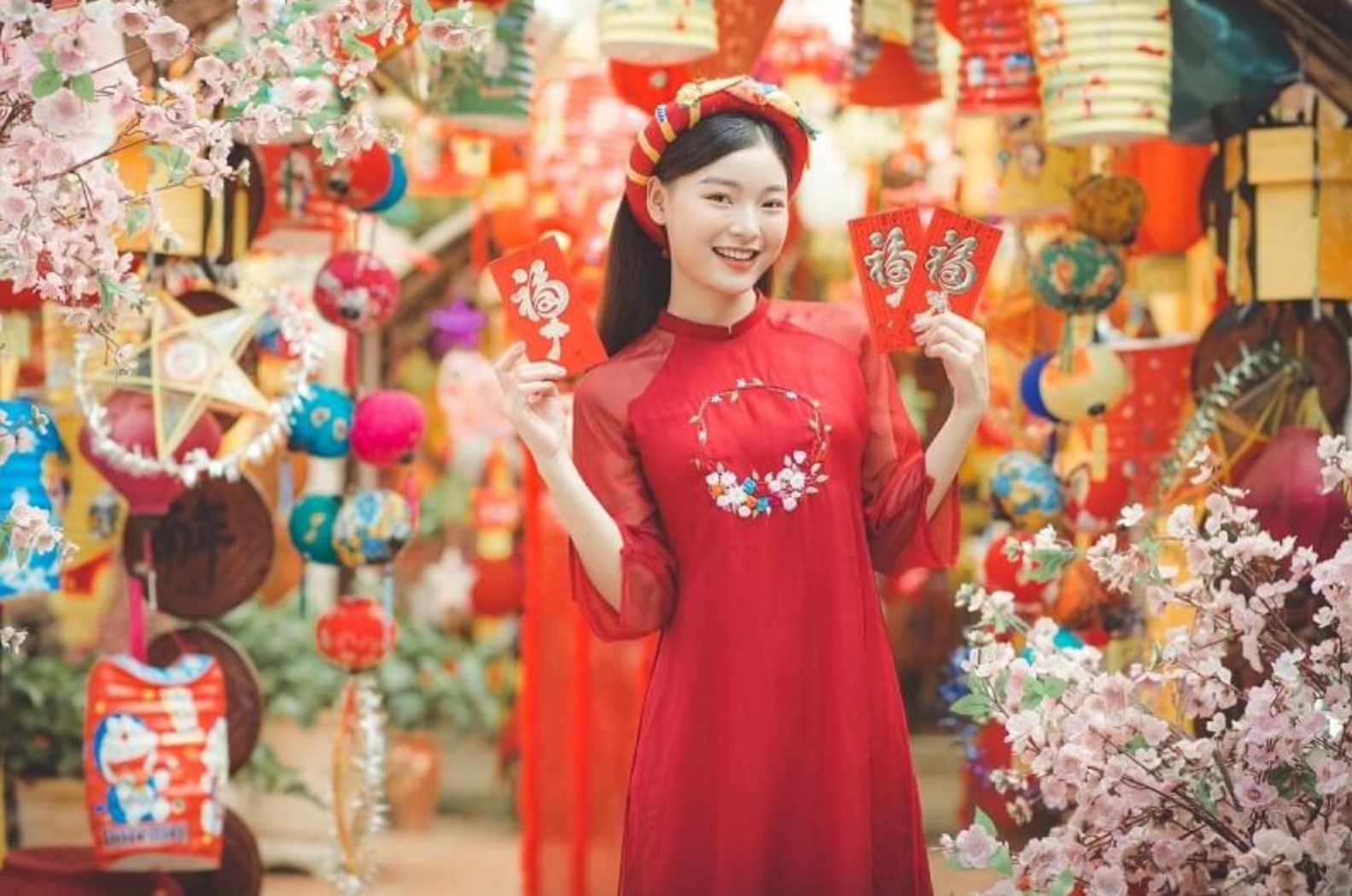 M&ugrave;ng 1 mặc m&agrave;u g&igrave; để cả th&aacute;ng may mắn, thu h&uacute;t t&agrave;i lộc? 