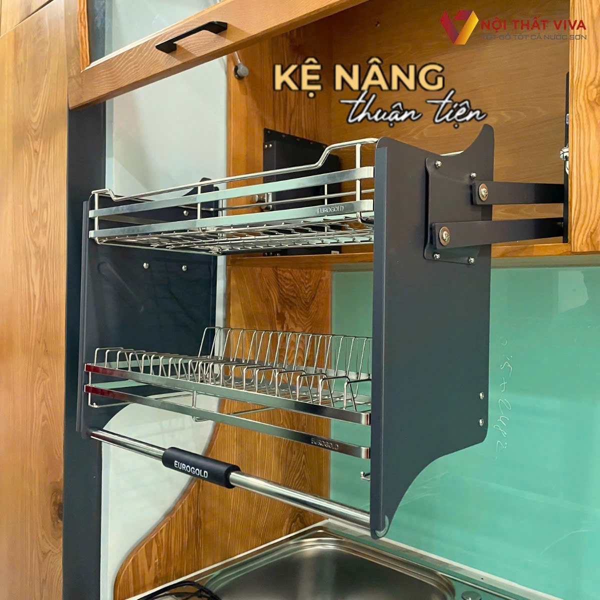 So sánh tủ bếp đóng sẵn và thiết kế riêng: Ưu, nhược điểm cần biết So sánh tủ bếp đóng sẵn và thiết kế riêng: Ưu, nhược điểm cần biết