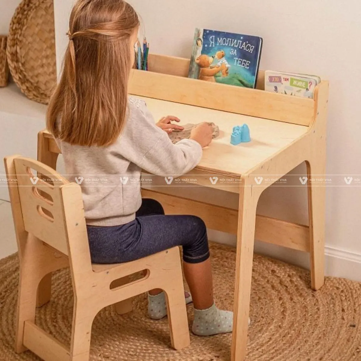 Bàn học gỗ thịt: Xu hướng lựa chọn bền đẹp, an toàn cho bé Bàn học gỗ thịt: Xu hướng lựa chọn bền đẹp, an toàn cho bé