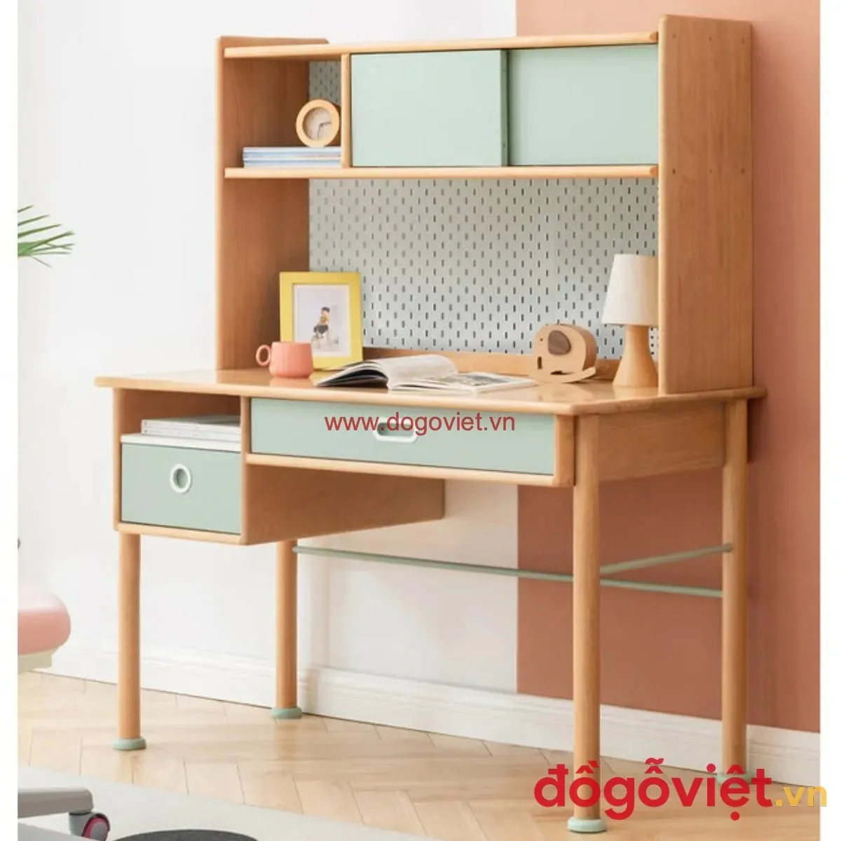 Bàn học gỗ thịt: Xu hướng lựa chọn bền đẹp, an toàn cho bé Bàn học gỗ thịt: Xu hướng lựa chọn bền đẹp, an toàn cho bé