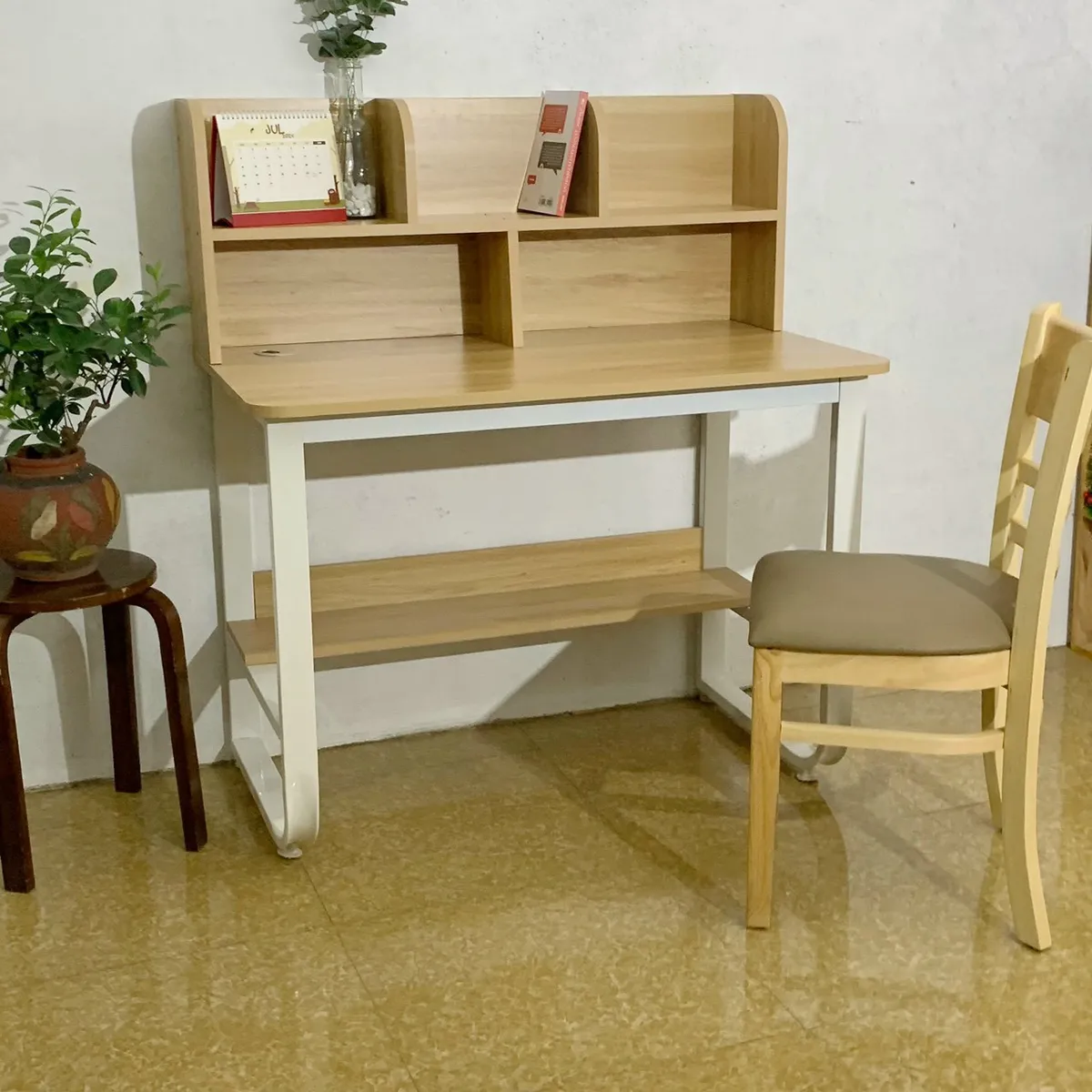 Bàn học sinh giá rẻ có tốt không? Những lưu ý khi chọn mua cho bé Bàn học sinh giá rẻ có tốt không? Những lưu ý khi chọn mua cho bé