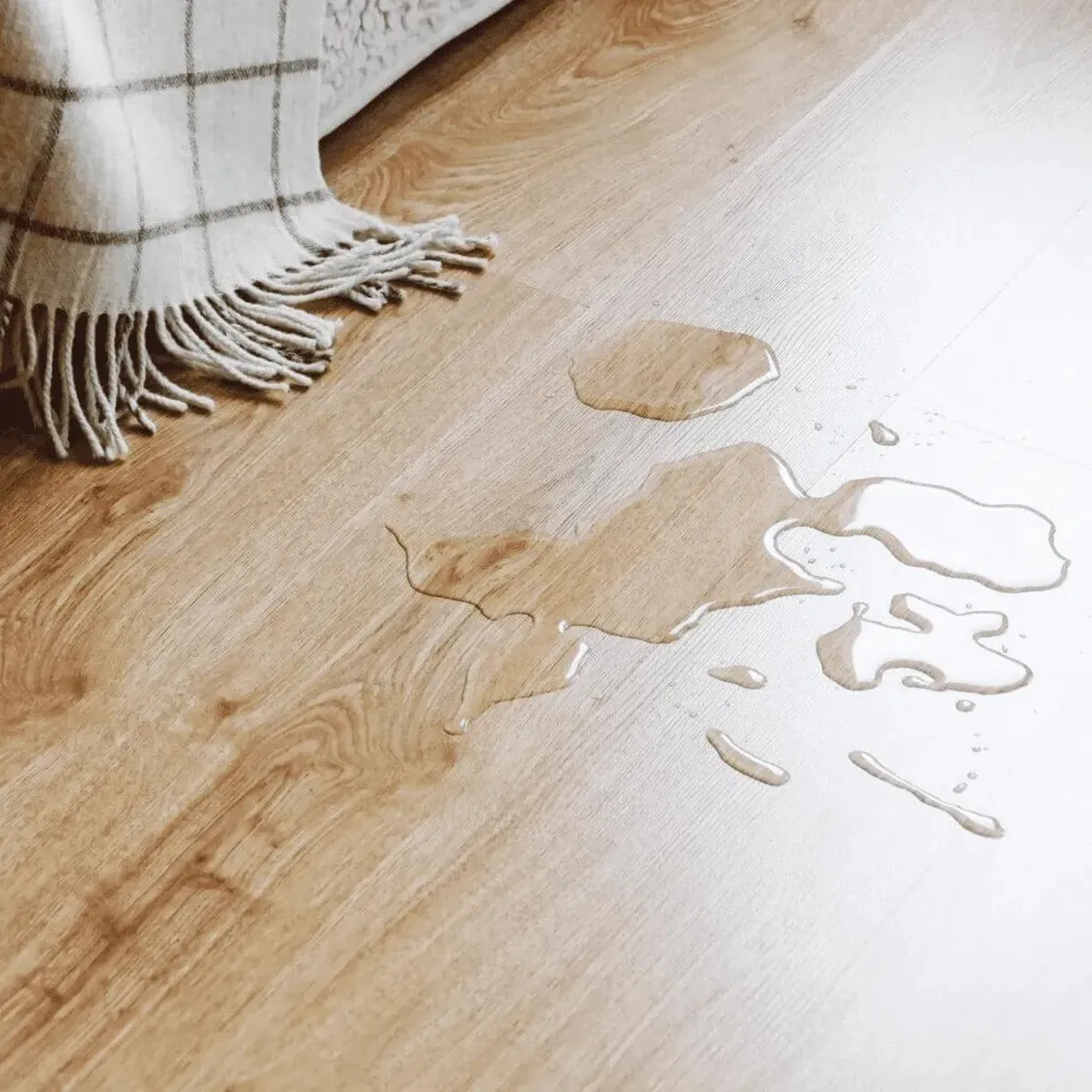 Lót sàn gỗ công nghiệp bao nhiêu tiền 1m2? Loại sàn gỗ nào tốt nhất? Lót sàn gỗ công nghiệp bao nhiêu tiền 1m2? Loại sàn gỗ nào tốt nhất?