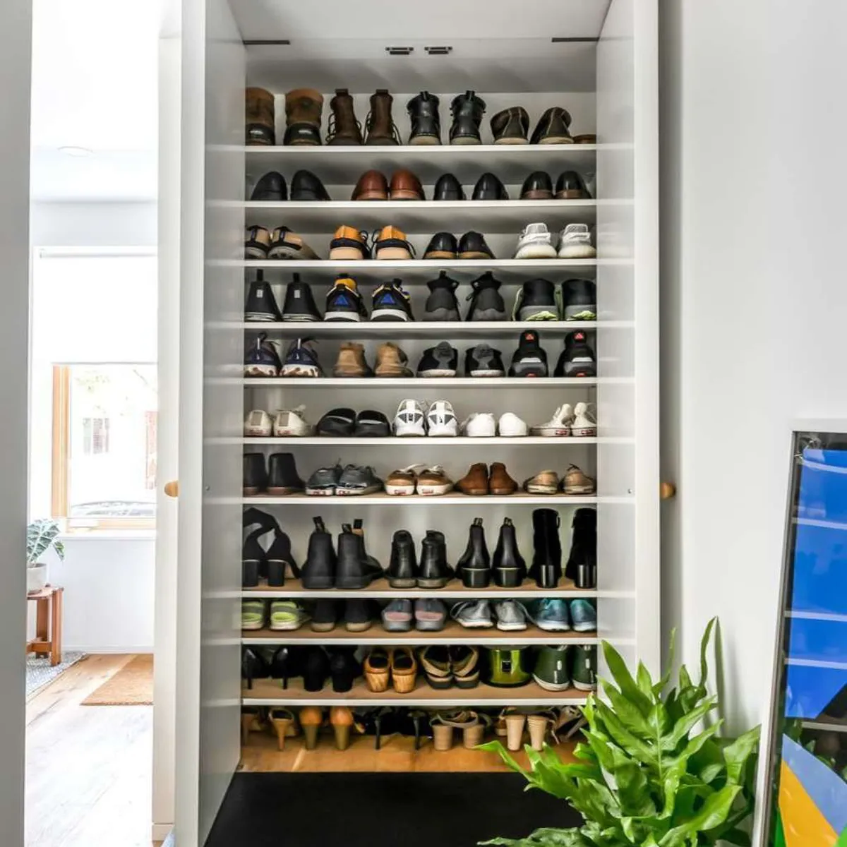 Từ A-Z về tủ giày kịch trần hiện đại, xu hướng giúp tối ưu không gian Từ A-Z về tủ giày kịch trần hiện đại, xu hướng giúp tối ưu không gian