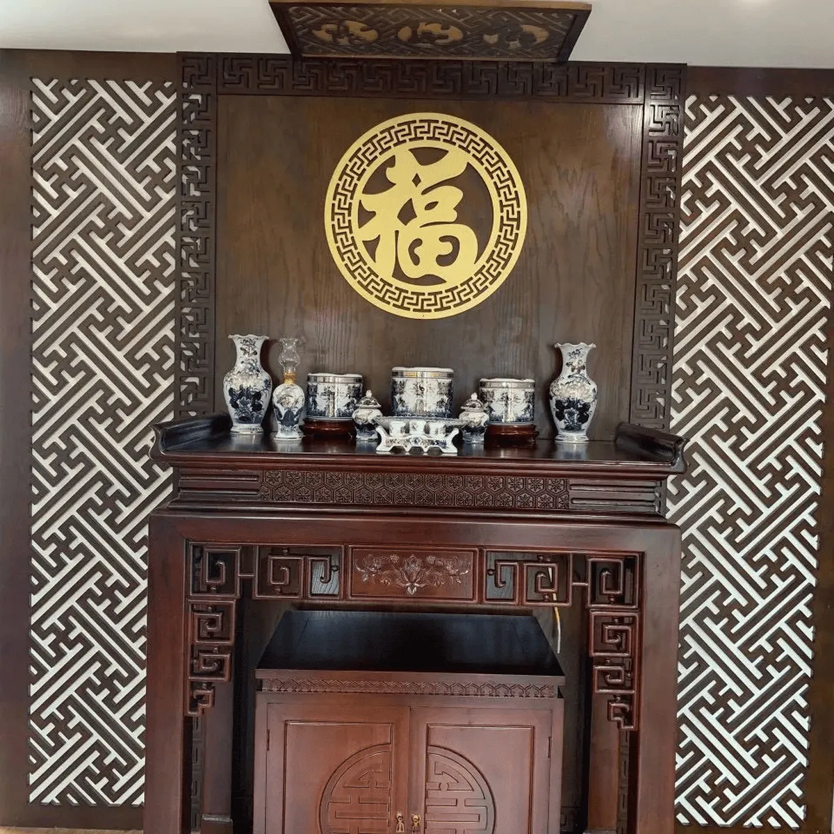 Vách Ngăn Phòng Thờ Vách Ngăn Phòng Thờ