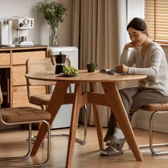 Bàn Ăn 4 Ghế Kiểu Dáng Hiện Đại Thiết Kế Nhỏ Gọn Độ Bền Chắc Chắn Bàn Ăn 4 Ghế Kiểu Dáng Hiện Đại Thiết Kế Nhỏ Gọn Độ Bền Chắc Chắn