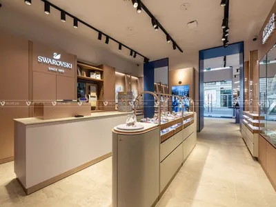 Báo giá tủ kính trưng bày trang sức mới nhất 2025 cho cửa hàng & showroom