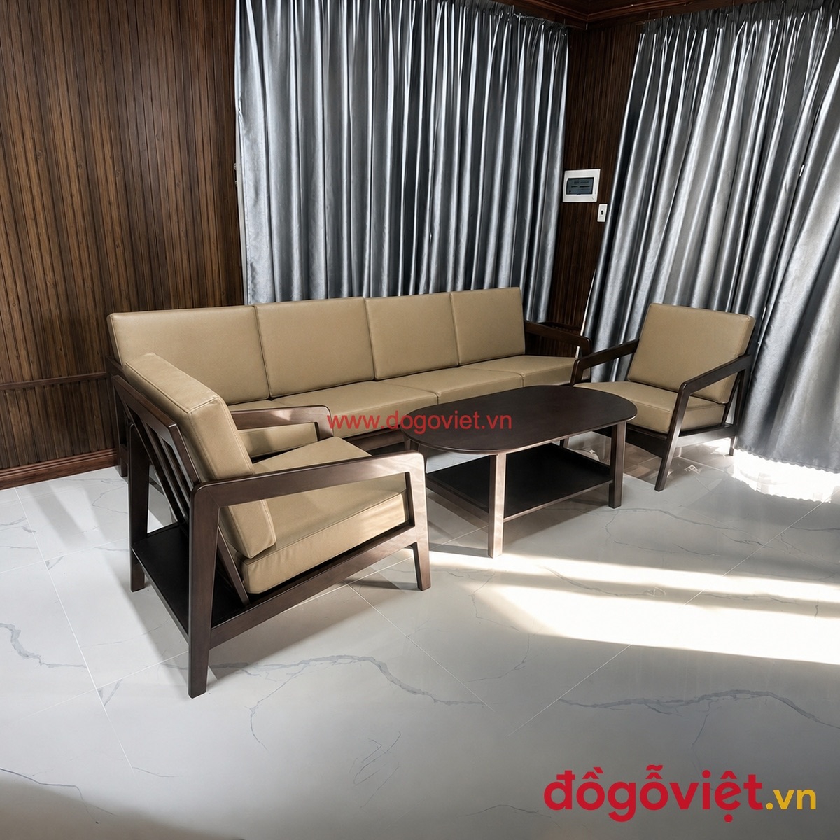 Bộ b&agrave;n ghế sofa gỗ tự nhi&ecirc;n bọc da k&egrave;m 2 ghế đơn v&agrave; b&agrave;n tr&agrave; oval