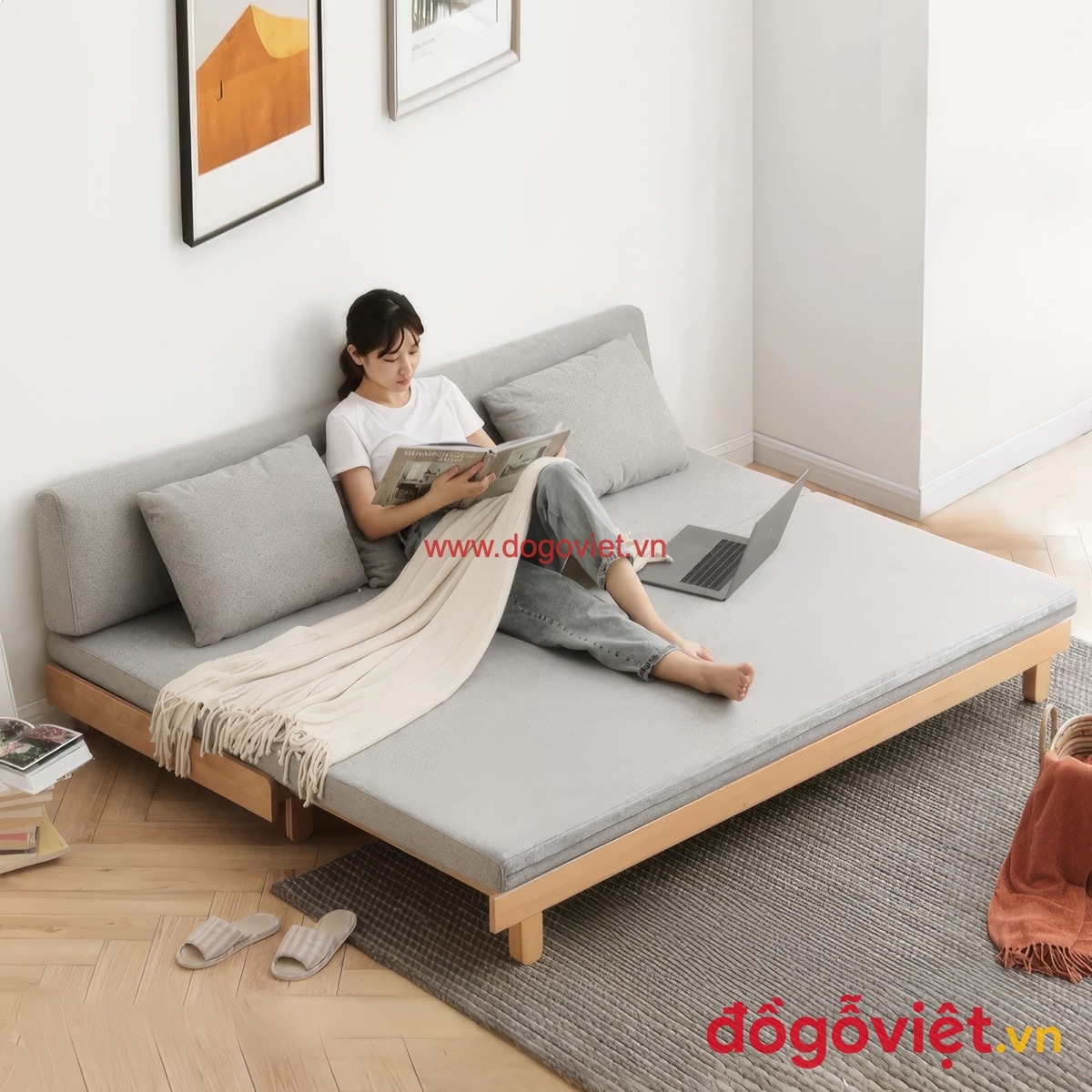 Sofa giường th&ocirc;ng minh mở rộng th&agrave;nh giường đ&ocirc;i trong ph&ograve;ng kh&aacute;ch