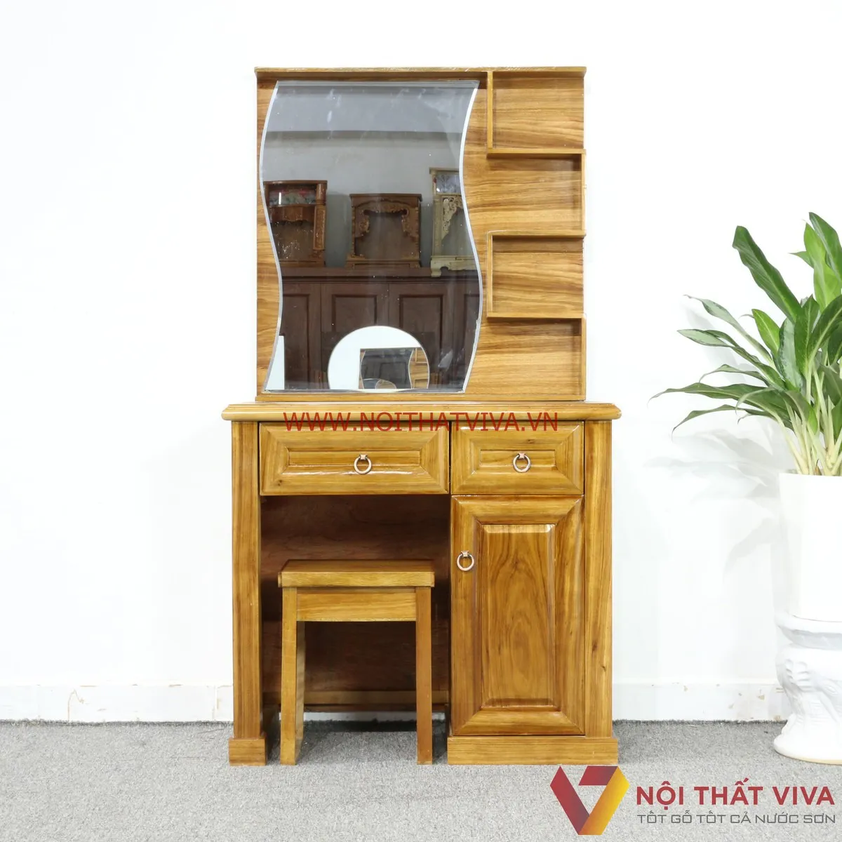 B&agrave;n Trang Điểm Gỗ Tự Nhi&ecirc;n