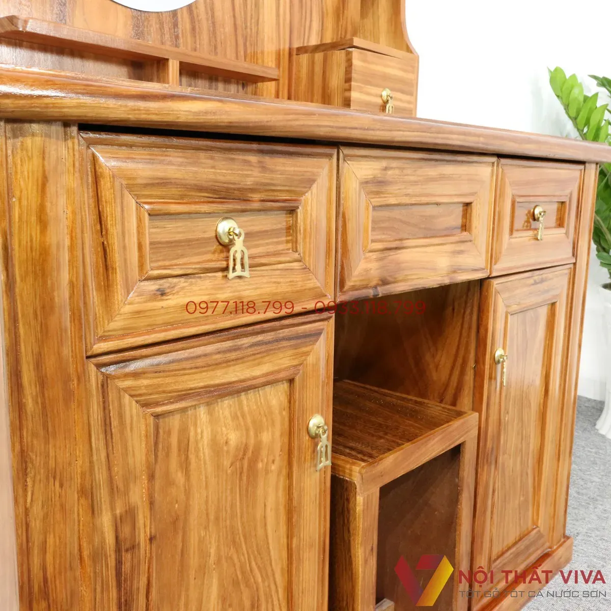 B&agrave;n Trang Điểm Gỗ Tự Nhi&ecirc;n