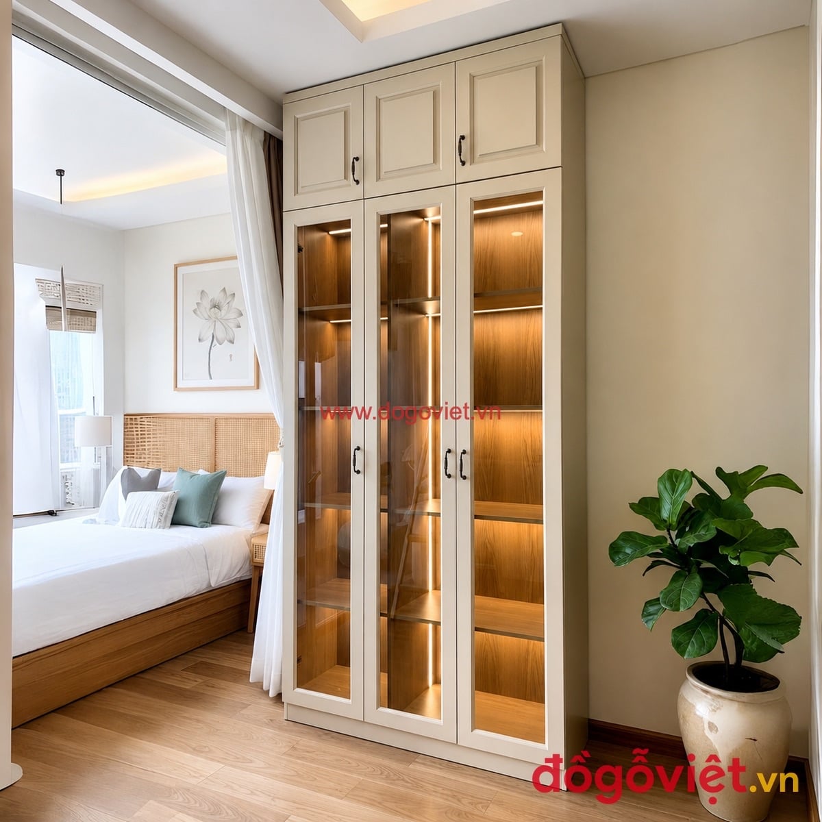 Tủ quần &aacute;o c&aacute;nh k&iacute;nh cửa mở khung gỗ m&agrave;u kem phong c&aacute;ch t&acirc;n cổ điển