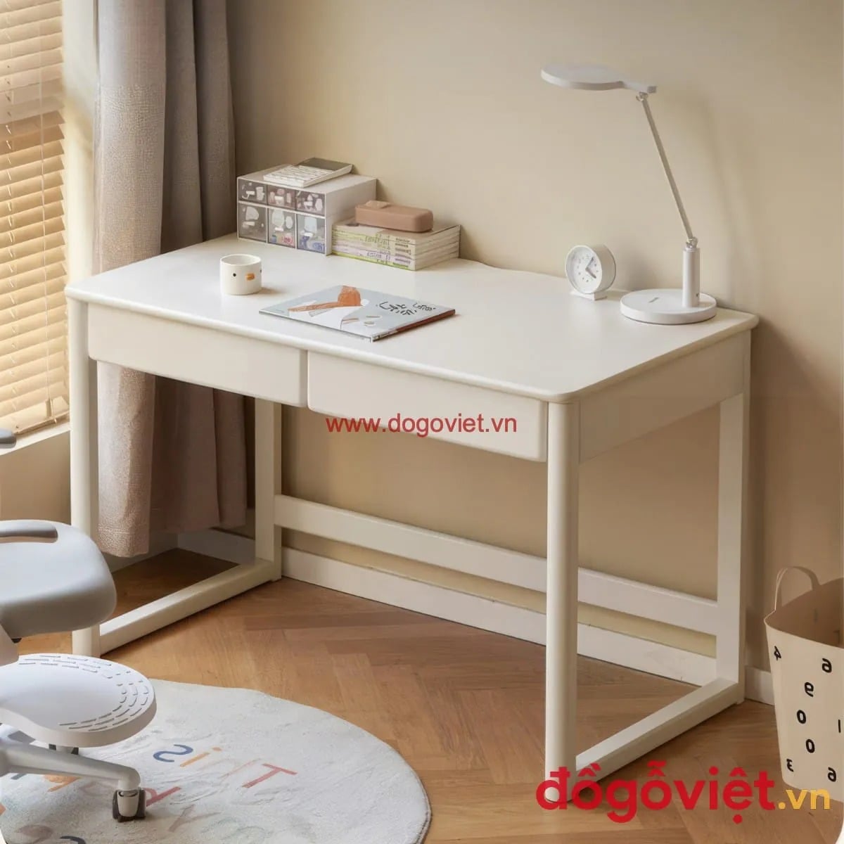TOP 10+ mẫu b&agrave;n học gỗ sồi bền, đẹp, gi&aacute; tận xưởng