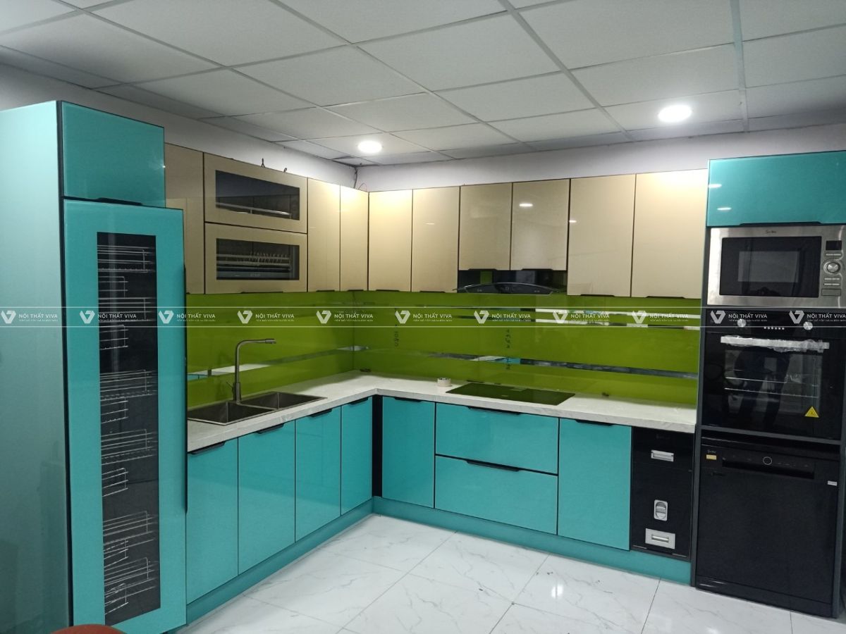 Top mẫu tủ bếp cánh kính đẹp, cao cấp được ưa chuộng nhất hiện nay