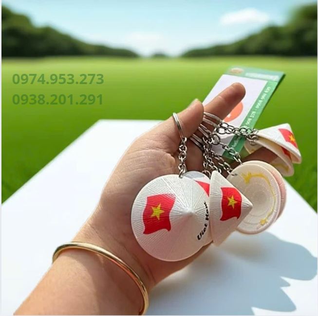 Móc khoá nón lá Việt Nam in logo theo yêu cầu nhanh rẻ đẹp Móc khoá nón lá Việt Nam in logo theo yêu cầu nhanh rẻ đẹp