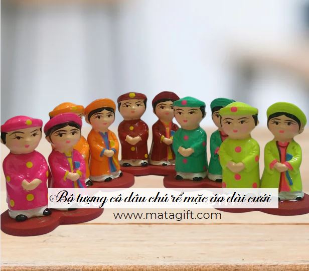 Bộ tượng cô dâu chú rể làm quà tặng khách mời đám cưới Bộ tượng cô dâu chú rể làm quà tặng khách mời đám cưới