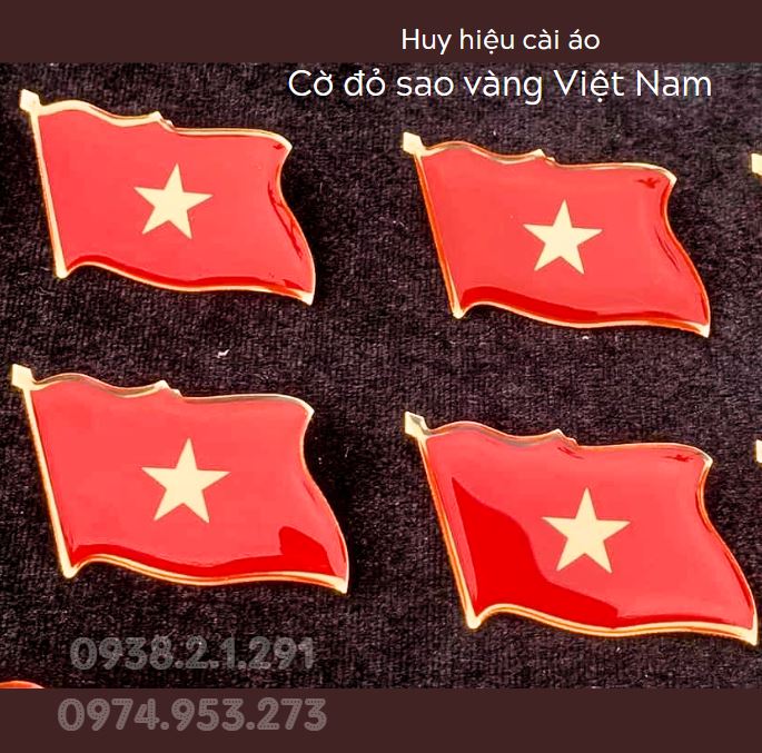 Huy hiệu cờ đỏ sao vàng Việt Nam cài áo Huy hiệu cờ đỏ sao vàng Việt Nam cài áo