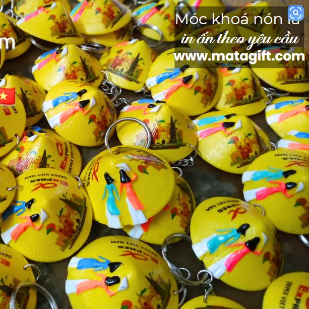 Móc khoá nón lá màu vàng in theo yêu cầu quà tặng khách du lịch Móc khoá nón lá màu vàng in theo yêu cầu quà tặng khách du lịch
