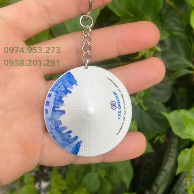 Móc khoá nón lá Việt Nam in logo theo yêu cầu nhanh rẻ đẹp Móc khoá nón lá Việt Nam in logo theo yêu cầu nhanh rẻ đẹp