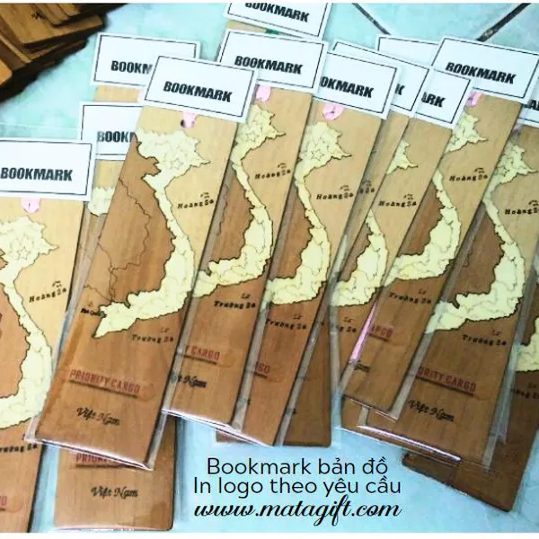 Bookmark gỗ ghép in hình bản đồ