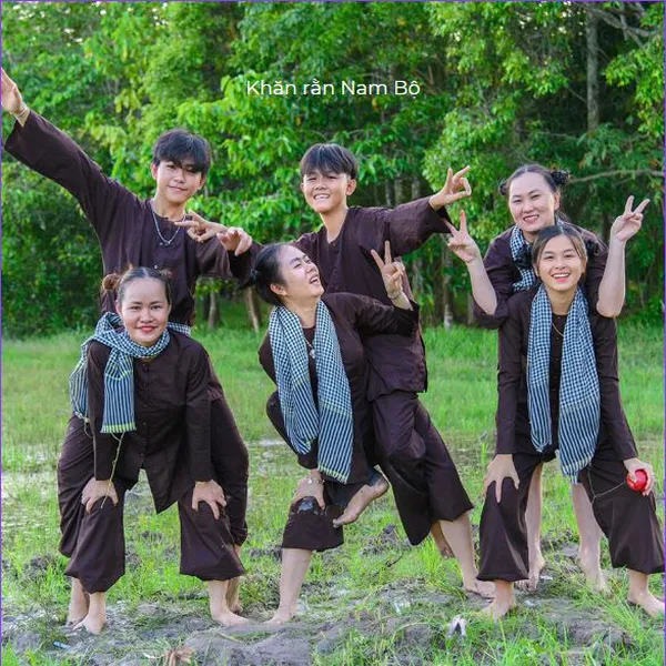 Khăn rằn Nam Bộ