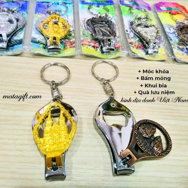 Móc khóa đa năng kết hợp bấm móng tay và đồ khui nắp