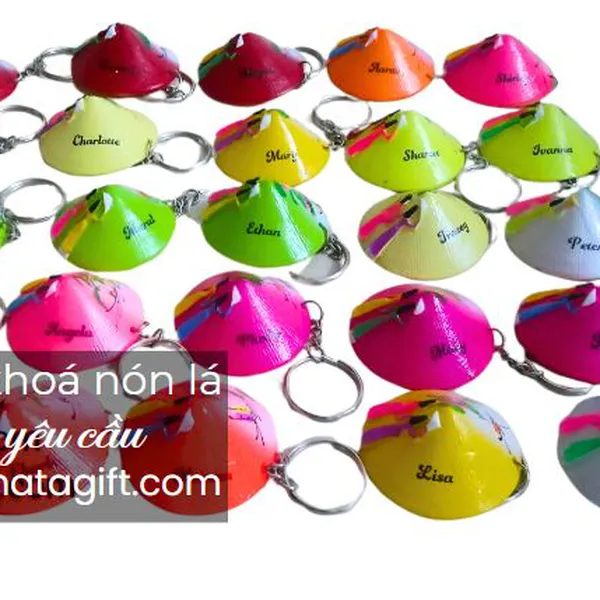 Móc khóa hình nón lá in theo yêu cầu