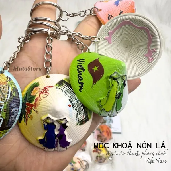 Móc khoá nón lá Việt Nam in phong cảnh