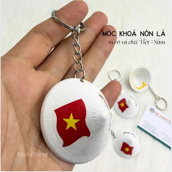 Móc khóa trắng Nón lá Việt Nam món quà tặng ý nghĩa 