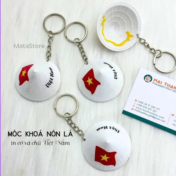 Móc khóa trắng Nón lá Việt Nam món quà tặng ý nghĩa 