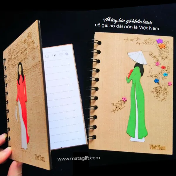 Sổ tay bìa gỗ khắc laser hình ảnh cô gái Việt Nam mặc áo dài
