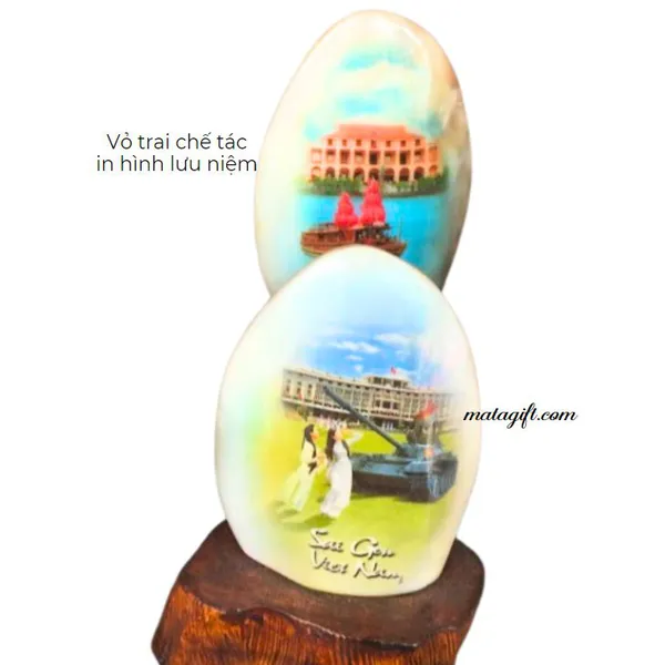 Vỏ trai chế tác in hình ảnh lưu niệm