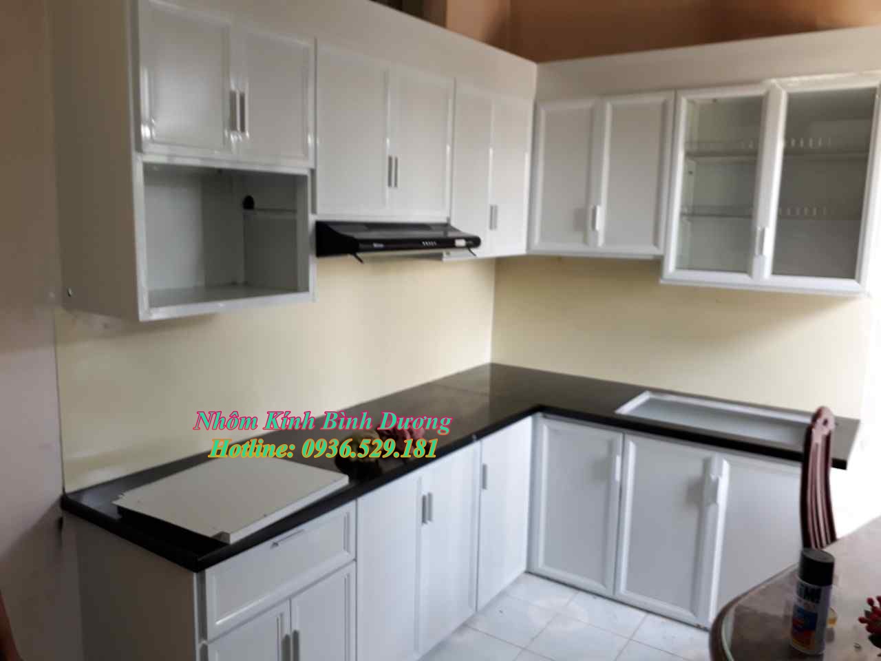 tủ bếp nhôm kính bình dương