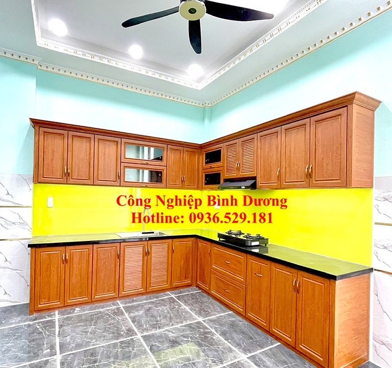 tủ bếp nhôm giả gỗ giá rẻ