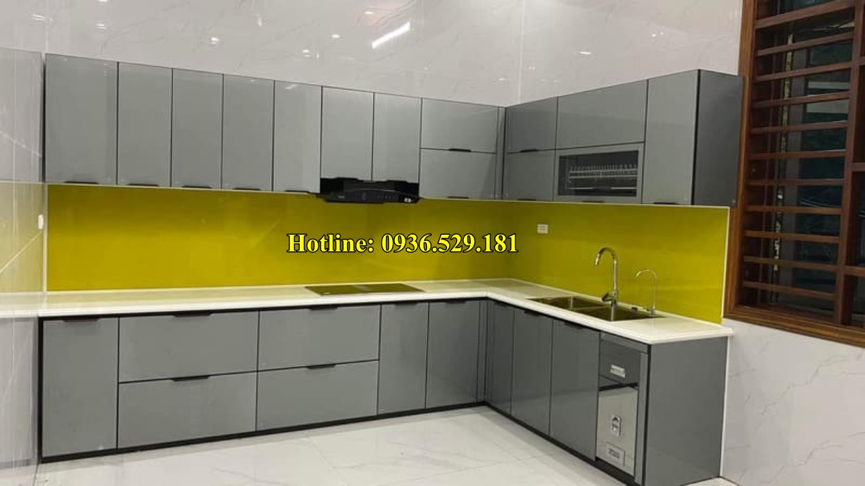 tủ bếp nhôm kính