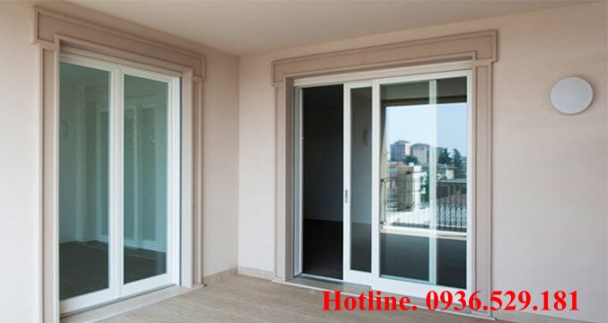 cửa nhôm lủa hệ 93 màu trắng