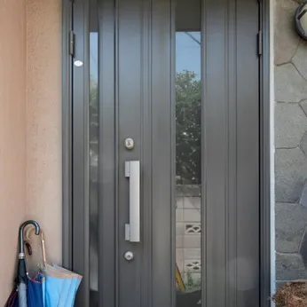 Chọn Cửa Nhôm Kính Bền Đẹp, Chống Chịu Thời Tiết Miền Đông Nam Bộ