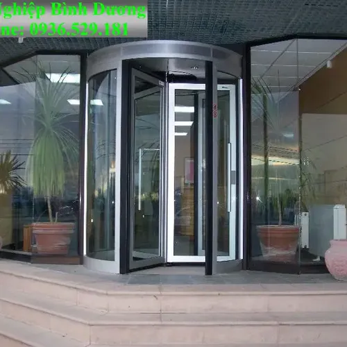 CỬA XOAY TRỤC GIỮA 