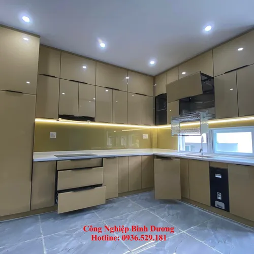 TỦ BẾP NHÔM KÍNH GIÁ RẺ - TỦ BẾP NHÔM CHỮ L 