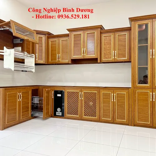 Top 5+ Mẫu Tủ Bếp Nhôm Kính Giả Gỗ Đẹp Sang Trọng Nhất 2025