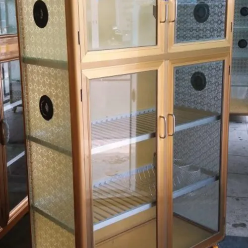Giá tủ chén nhôm kính