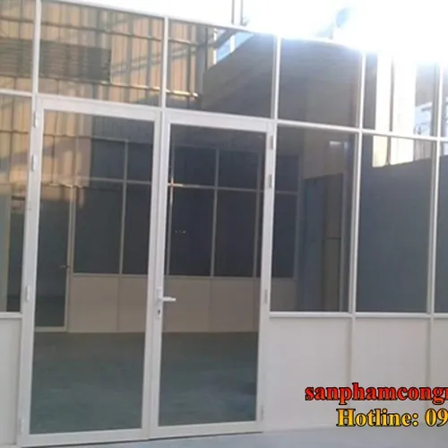 Vách Ngăn Nhôm Kính: Giải Pháp Phân Chia Không Gian Hiện Đại & Báo Giá Thi Công 2025 - Hotline 0936.529.181 