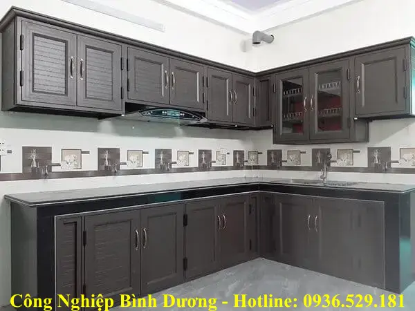 tủ bếp nhôm kính
