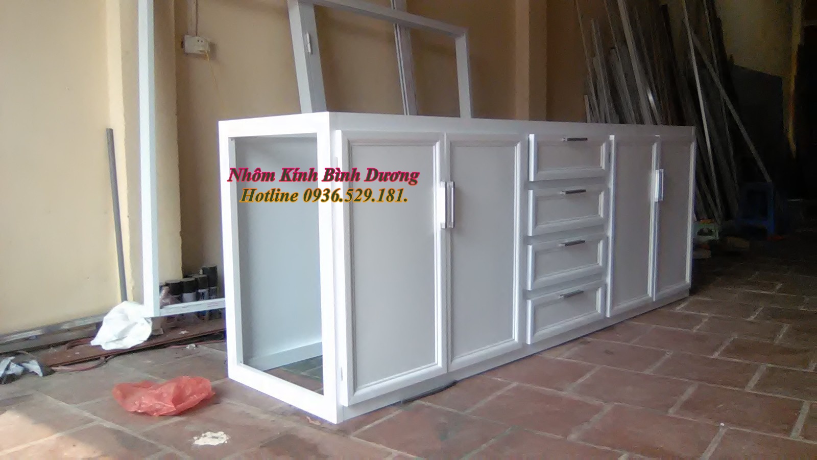 tủ bếp nhôm kính dĩ an bình dương